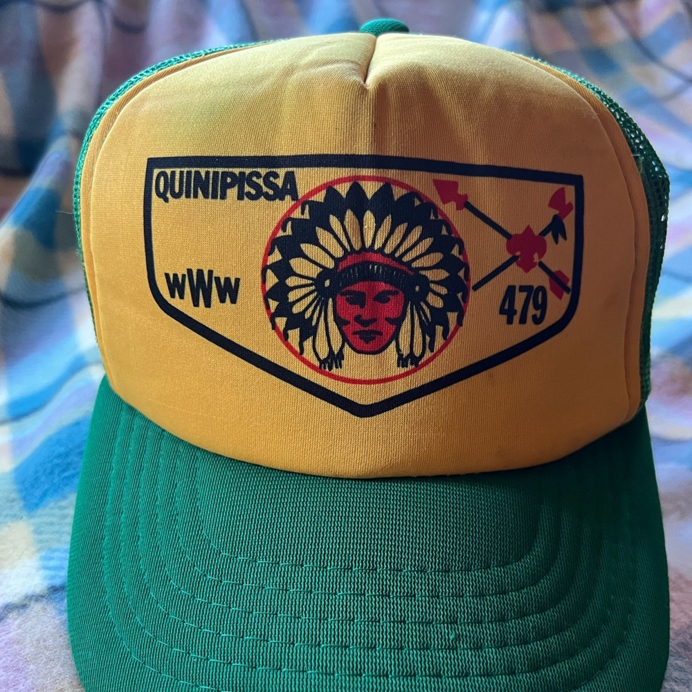 Vintage Quinipissa trucker hat. OS
